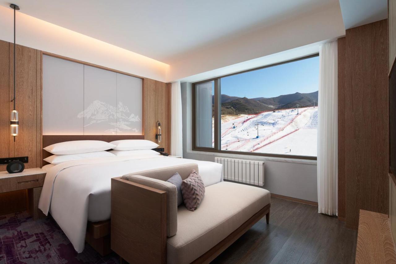 Courtyard By Marriott Chongli Hotel Zhangjiakou Exterior photo